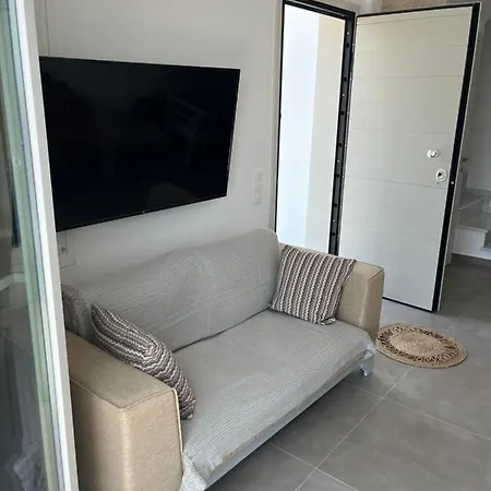 White Parikia (Paros)