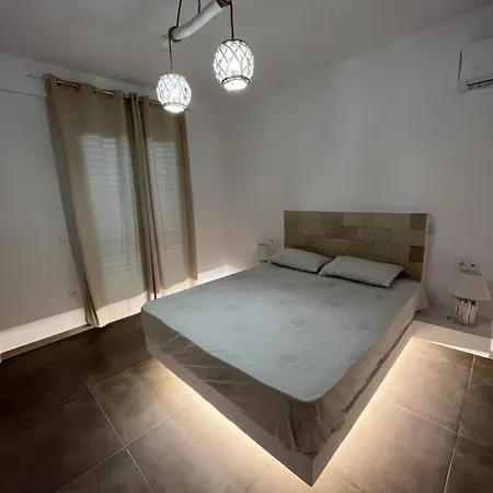 Villa White