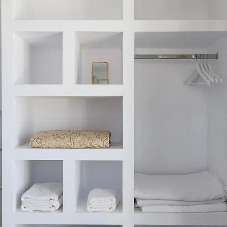 Villa White