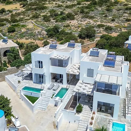 White * Parikia (Paros)